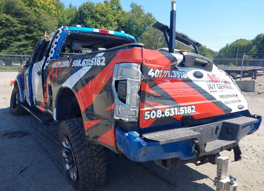 Photo 3 of 2021 Ford F-250 LARIAT (VIN 1FT8W2BT9MED25226)