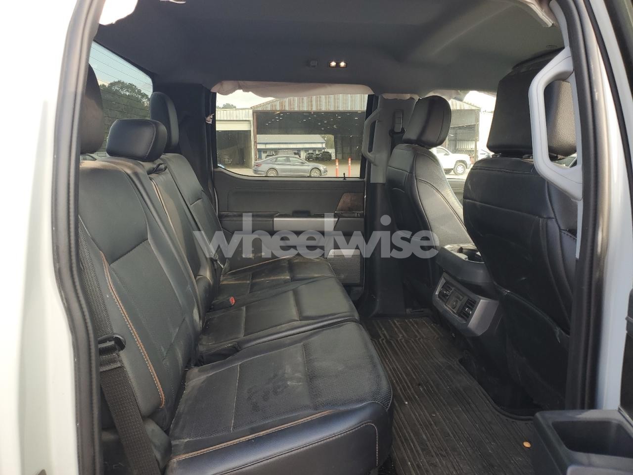 Photo 10 of 2025 FORD F250 SUPER DUTY (VIN 1FT8W2BT9SEC61850)