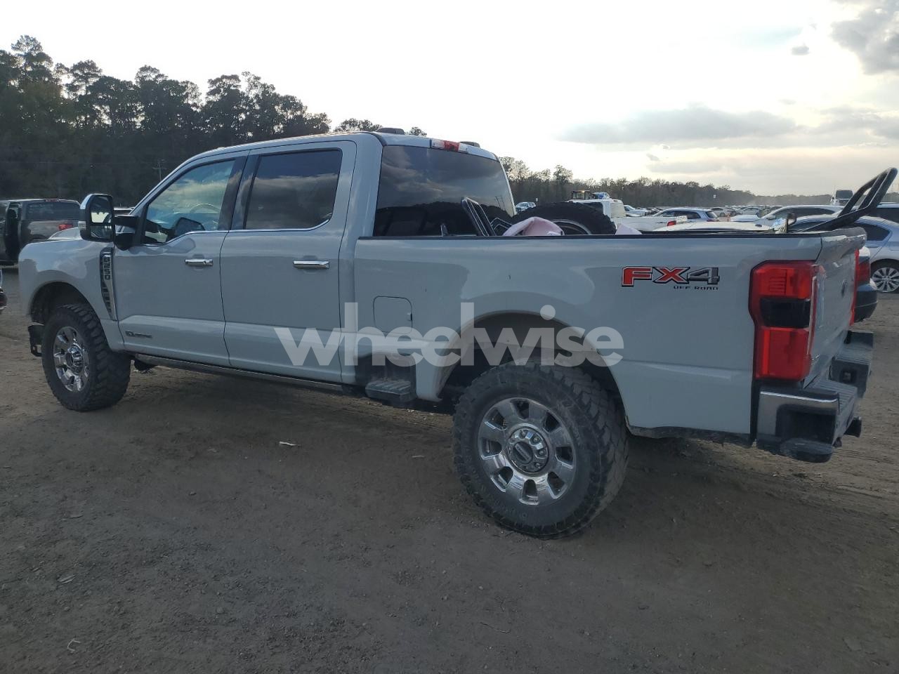 Photo 2 of 2025 FORD F250 SUPER DUTY (VIN 1FT8W2BT9SEC61850)