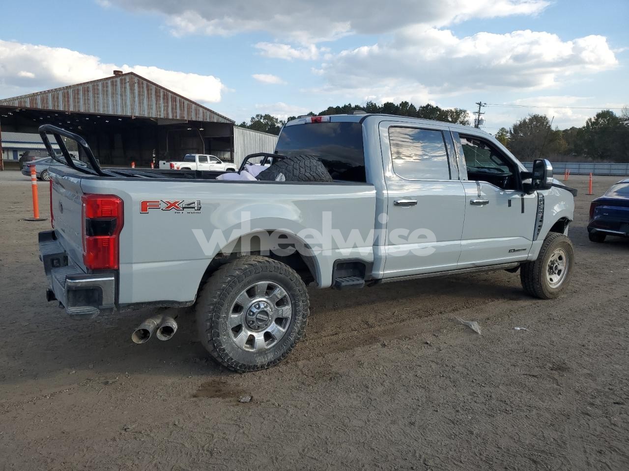 Photo 3 of 2025 FORD F250 SUPER DUTY (VIN 1FT8W2BT9SEC61850)