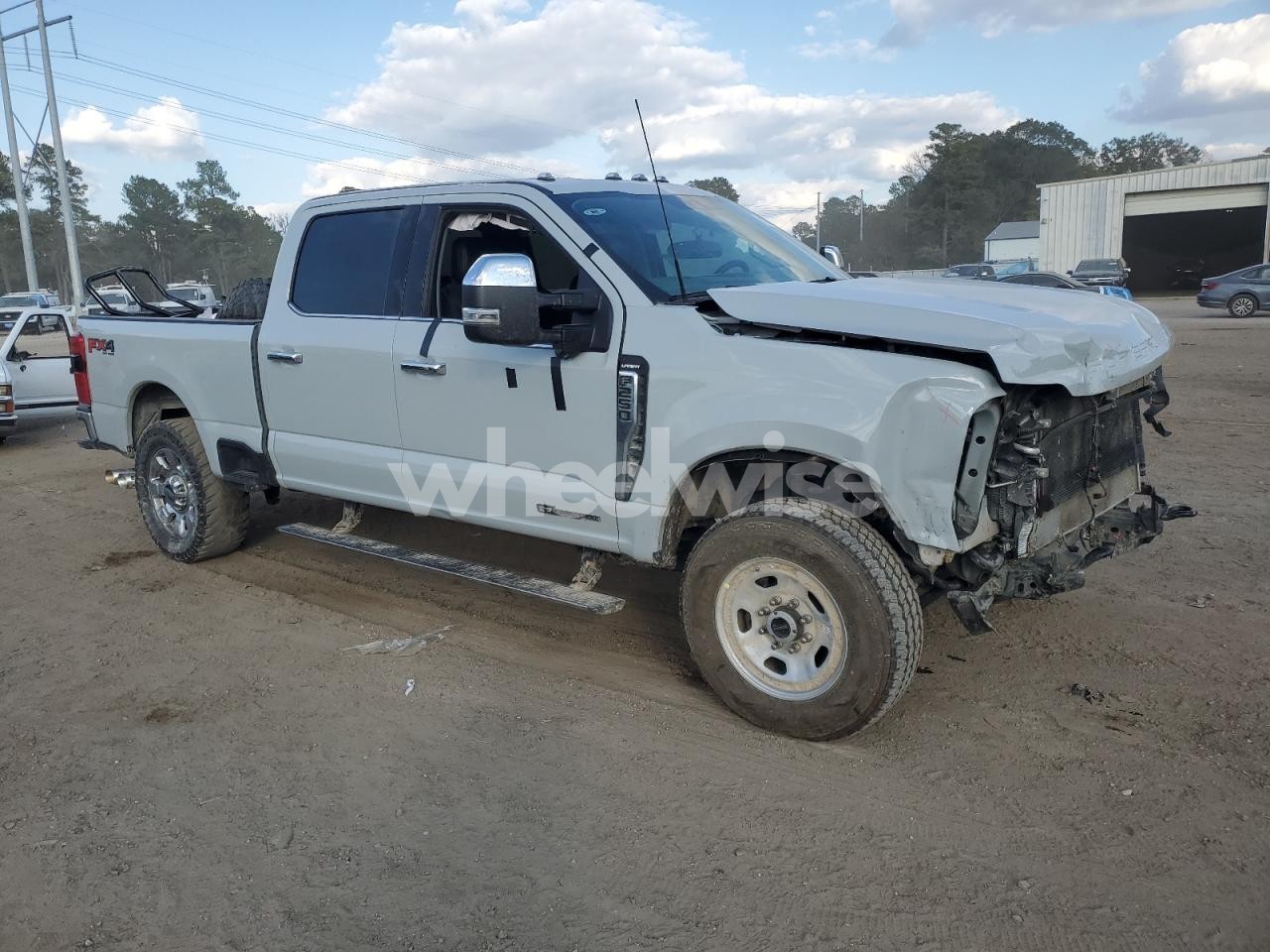Photo 4 of 2025 FORD F250 SUPER DUTY (VIN 1FT8W2BT9SEC61850)
