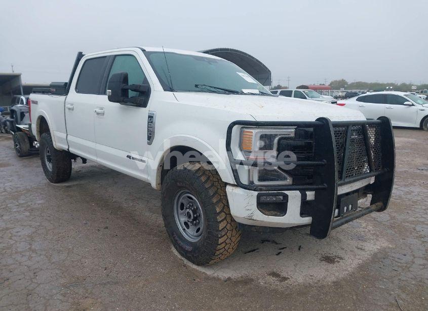 2022 Ford F-250 LARIAT (VIN 1FT8W2BTXNEE65190) main photo