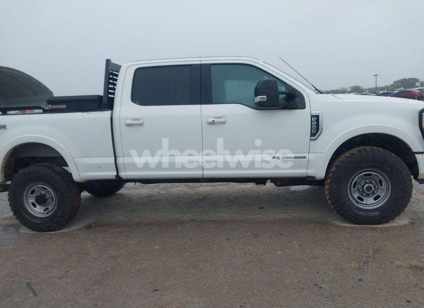 Photo 14 of 2022 Ford F-250 LARIAT (VIN 1FT8W2BTXNEE65190)