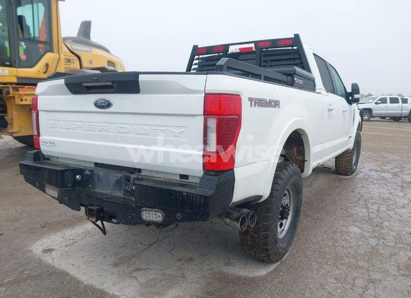 Photo 4 of 2022 Ford F-250 LARIAT (VIN 1FT8W2BTXNEE65190)