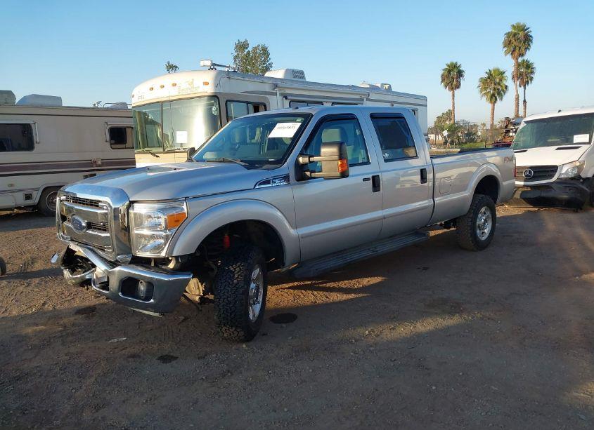 Photo 2 of 2015 Ford F-350 XLT (VIN 1FT8W3B60FEA34715)