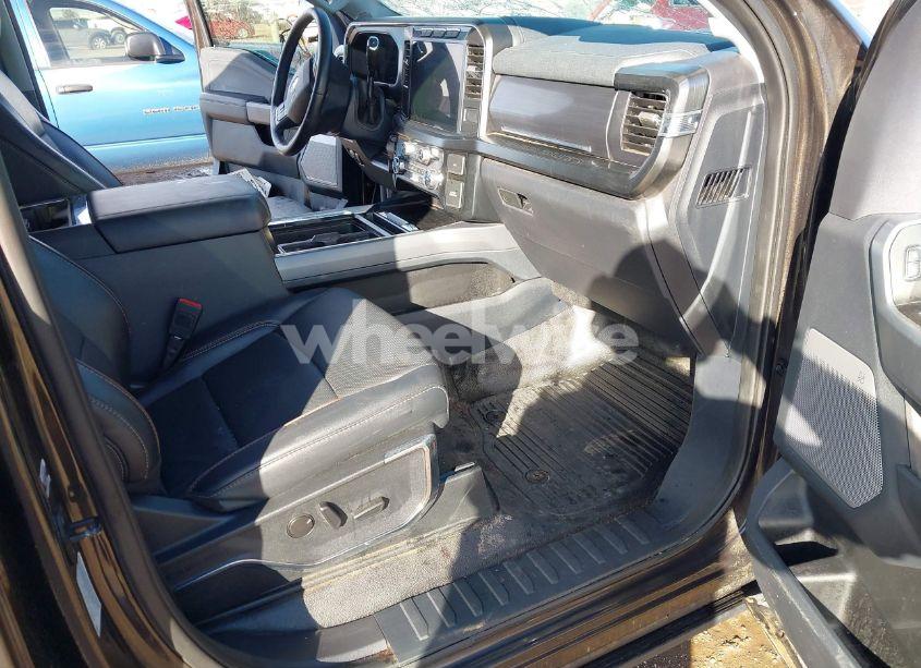 Photo 7 of 2024 Ford F-350 LARIAT (VIN 1FT8W3BMXREC05179)