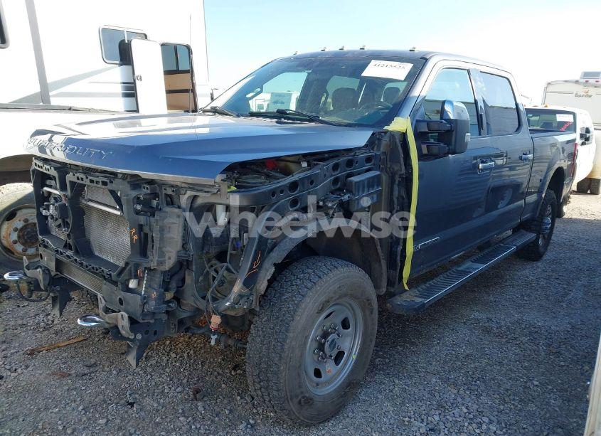 Photo 2 of 2021 Ford F-350 XLT (VIN 1FT8W3BT0MED89144)
