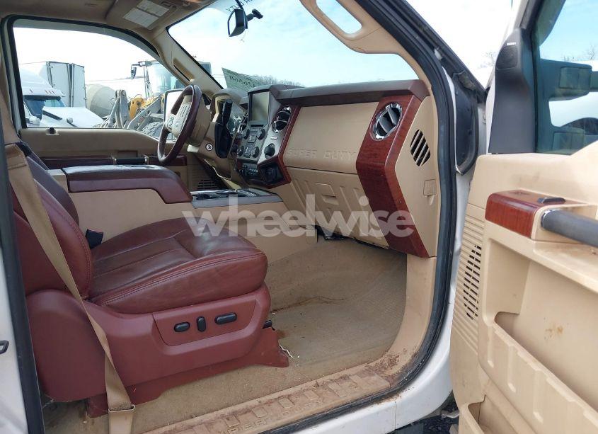 Photo 5 of 2014 Ford F-350 LARIAT (VIN 1FT8W3BT1EEA89789)