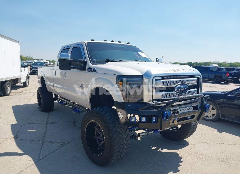 2014 Ford F-350 LARIAT (VIN 1FT8W3BT1EEB85731) main photo