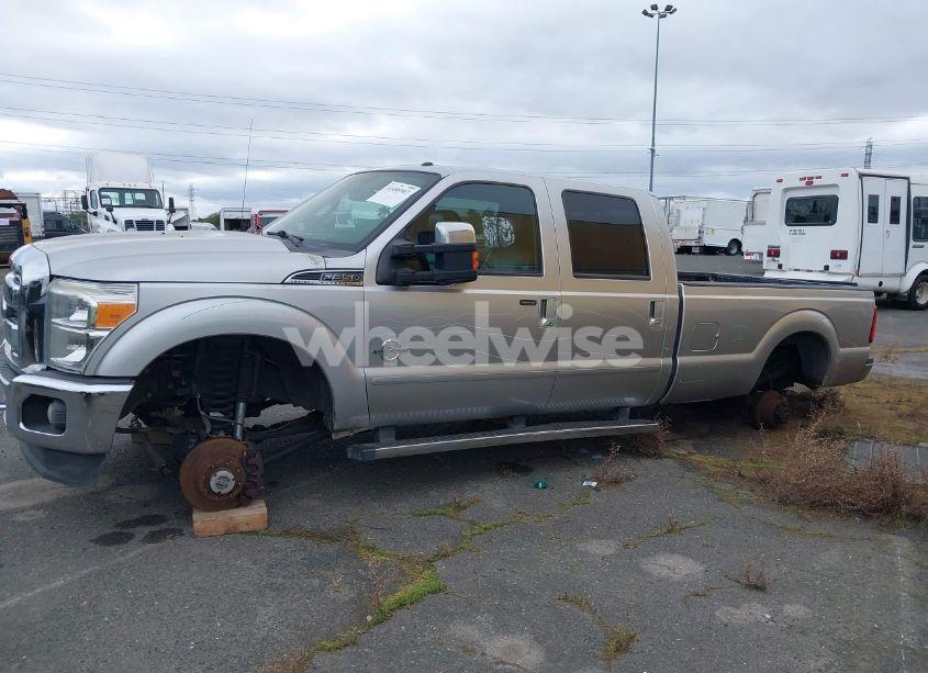 Photo 14 of 2014 Ford F-350 LARIAT (VIN 1FT8W3BT2EEA15913)