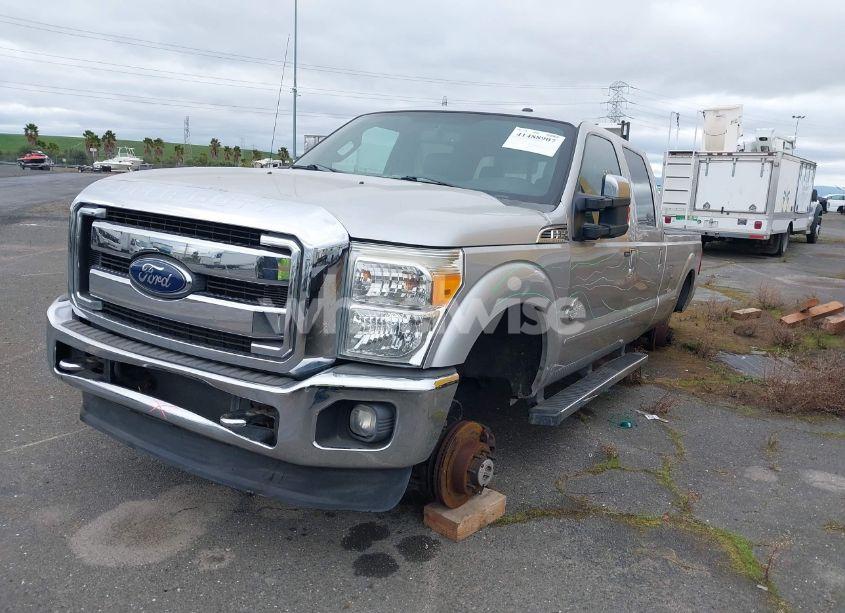 Photo 2 of 2014 Ford F-350 LARIAT (VIN 1FT8W3BT2EEA15913)