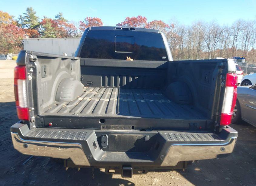 Photo 15 of 2017 Ford F-350 LARIAT (VIN 1FT8W3BT2HED82234)