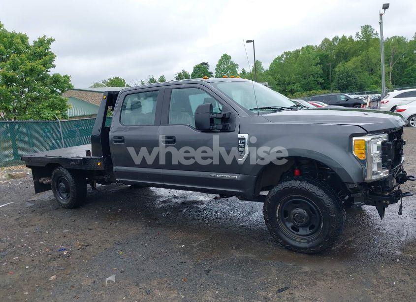Photo 14 of 2017 Ford F-350 XL (VIN 1FT8W3BT2HEE68000)