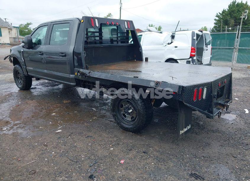 Photo 3 of 2017 Ford F-350 XL (VIN 1FT8W3BT2HEE68000)