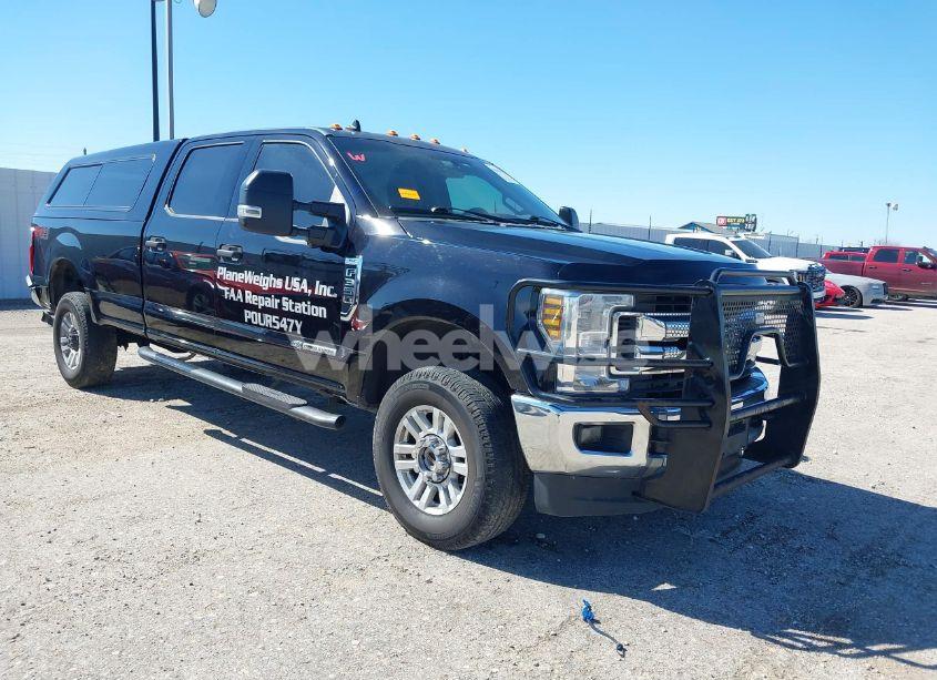 2019 Ford F-350 XLT (VIN 1FT8W3BT3KEE82706) main photo