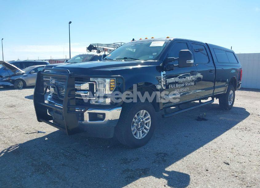 Photo 2 of 2019 Ford F-350 XLT (VIN 1FT8W3BT3KEE82706)