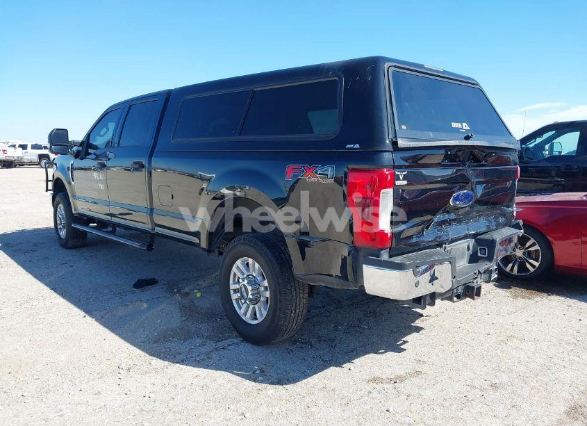 Photo 3 of 2019 Ford F-350 XLT (VIN 1FT8W3BT3KEE82706)