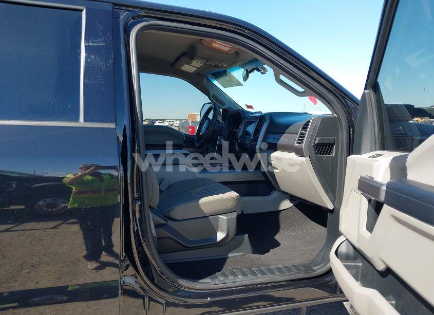 Photo 6 of 2019 Ford F-350 XLT (VIN 1FT8W3BT3KEE82706)