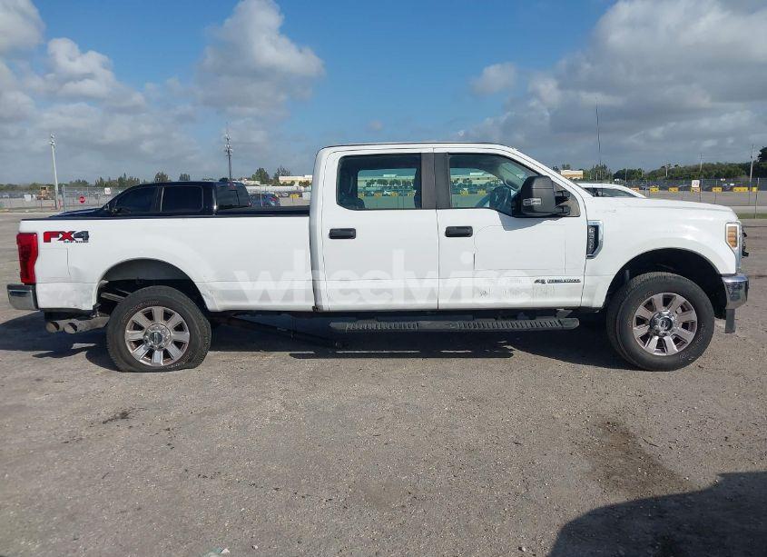 Photo 15 of 2017 Ford F-350 XL (VIN 1FT8W3BT4HEF27158)