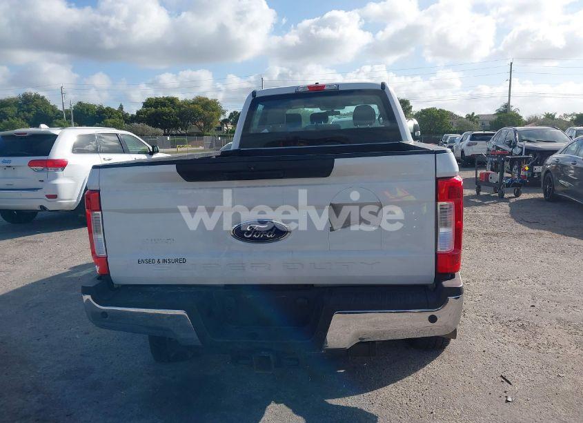 Photo 17 of 2017 Ford F-350 XL (VIN 1FT8W3BT4HEF27158)