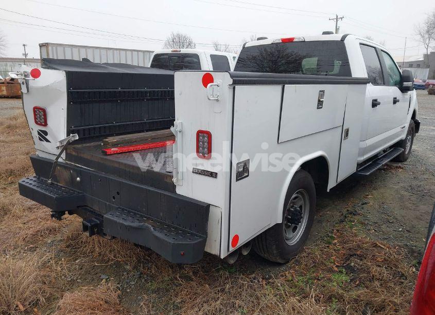 Photo 4 of 2022 Ford F-350 XL (VIN 1FT8W3BT4NEG06681)