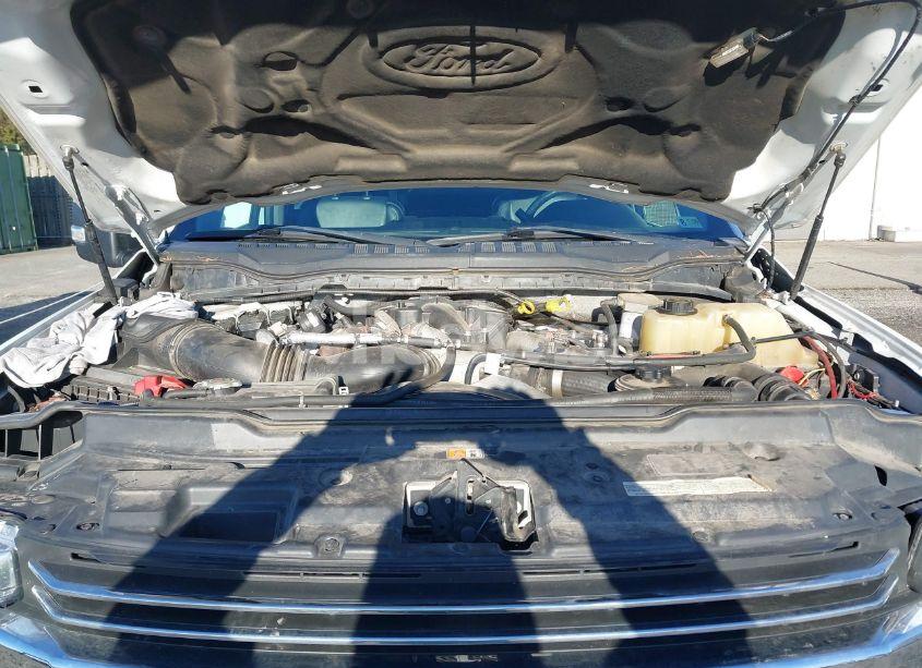 Photo 10 of 2019 Ford F-350 LARIAT (VIN 1FT8W3BT5KEC01960)