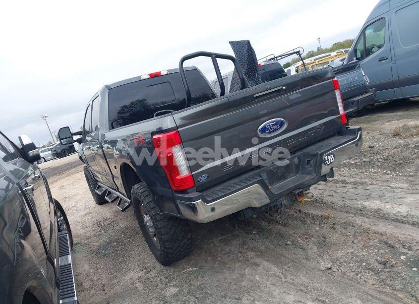 Photo 14 of 2019 Ford F-350 LARIAT (VIN 1FT8W3BT5KEG30550)