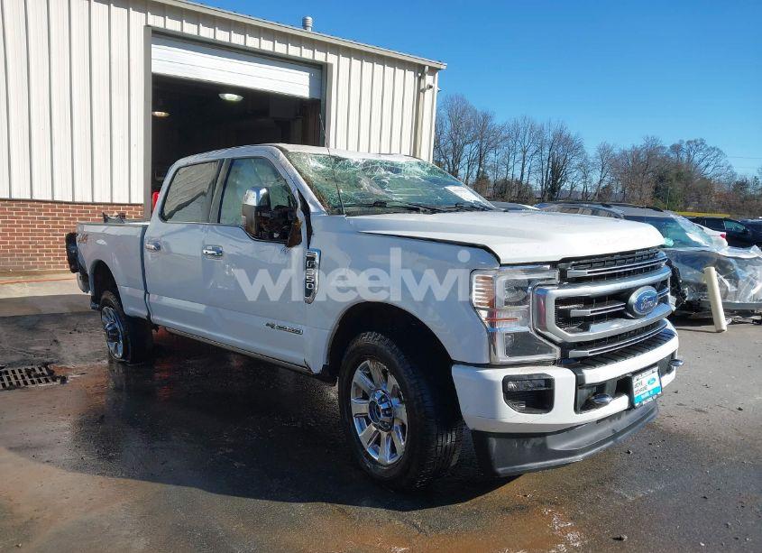 2022 Ford F-350 PLATINUM (VIN 1FT8W3BT5NEF47155) main photo