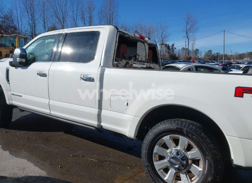 Photo 15 of 2022 Ford F-350 PLATINUM (VIN 1FT8W3BT5NEF47155)