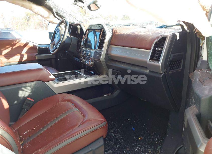 Photo 5 of 2022 Ford F-350 PLATINUM (VIN 1FT8W3BT5NEF47155)