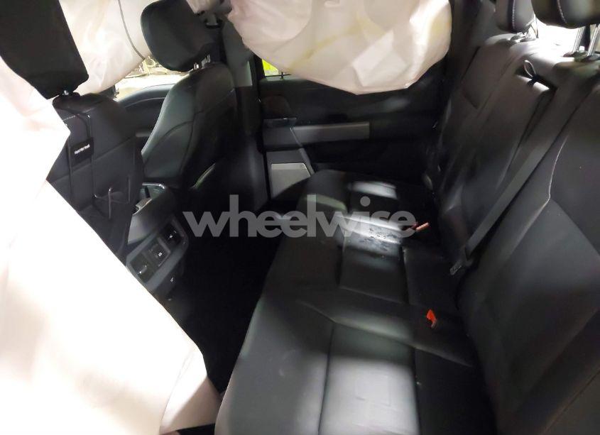 Photo 5 of 2024 Ford F-350 LARIAT (VIN 1FT8W3BT5RED80981)