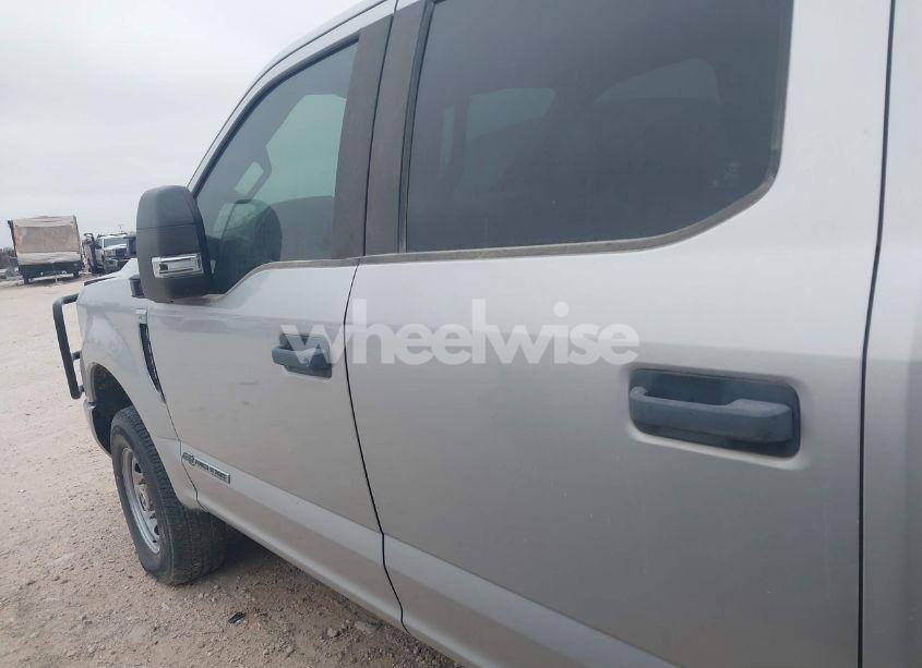 Photo 14 of 2017 Ford F-350 XL (VIN 1FT8W3BT6HEC42431)