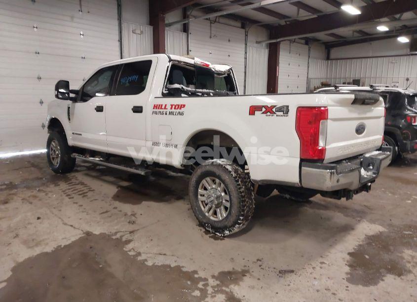 Photo 3 of 2017 Ford F-350 XLT (VIN 1FT8W3BT6HEE92901)