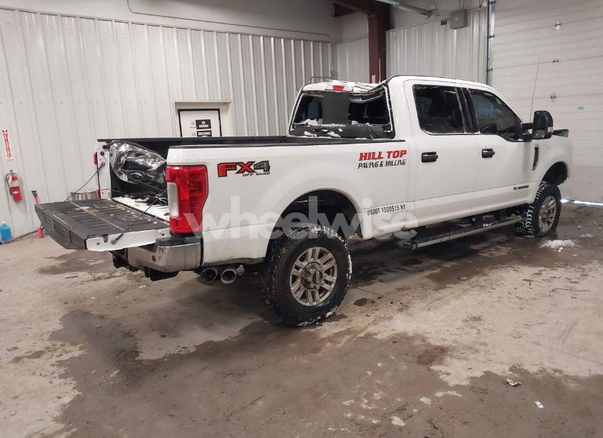 Photo 4 of 2017 Ford F-350 XLT (VIN 1FT8W3BT6HEE92901)