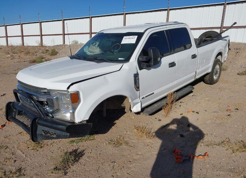 Photo 2 of 2021 Ford F-350 XLT (VIN 1FT8W3BT6MED92663)
