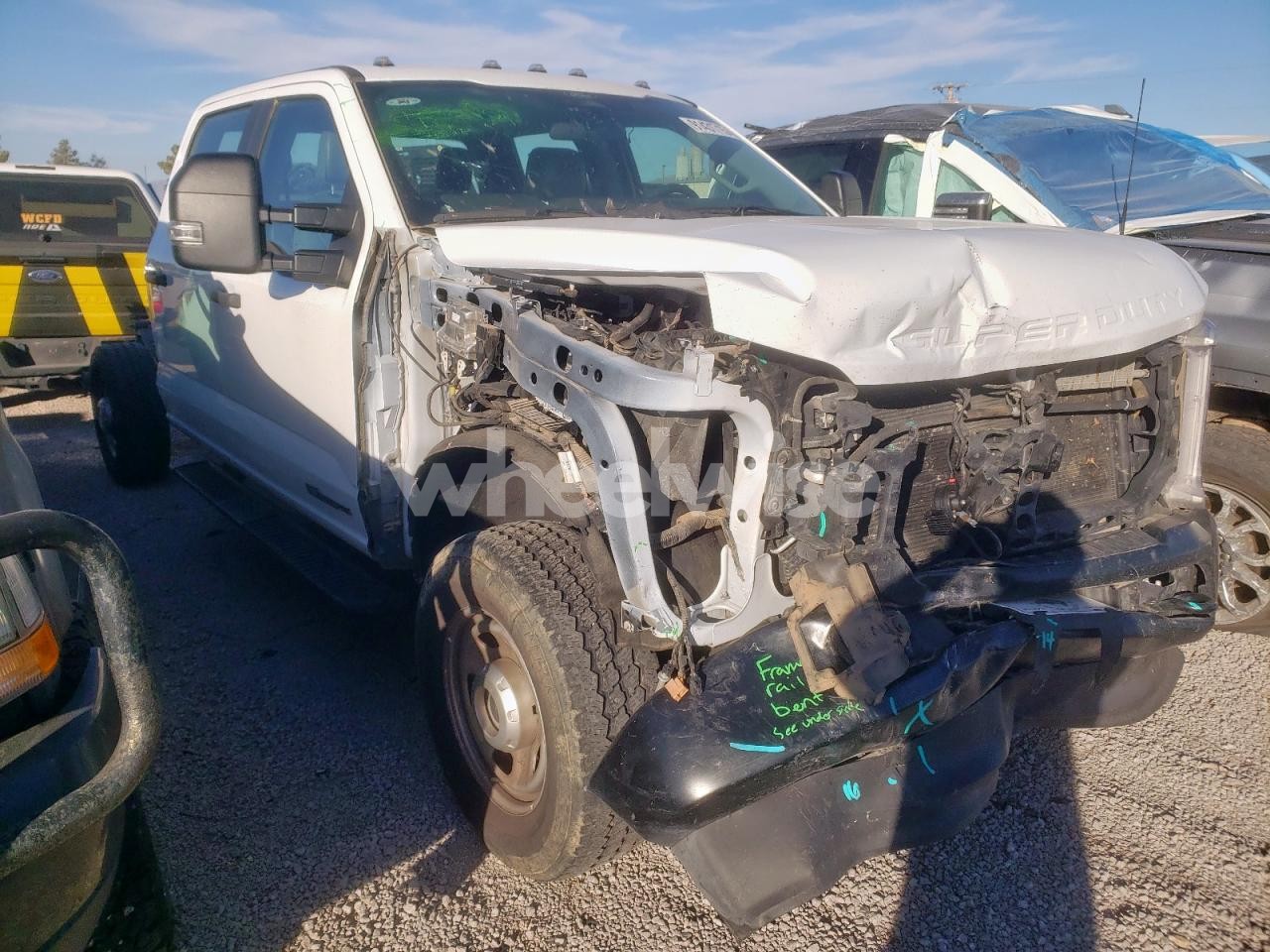 Photo 4 of 2024 FORD F350 SUPER DUTY TRUCK CAB AND CHASSIS (VIN 1FT8W3BT6REC95292)