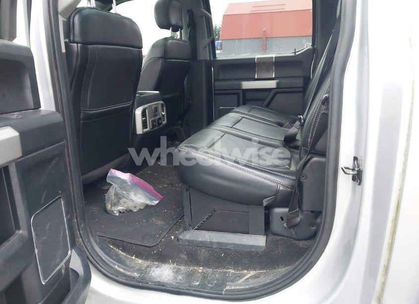 Photo 6 of 2019 Ford F-350 LARIAT (VIN 1FT8W3BT7KEC80581)