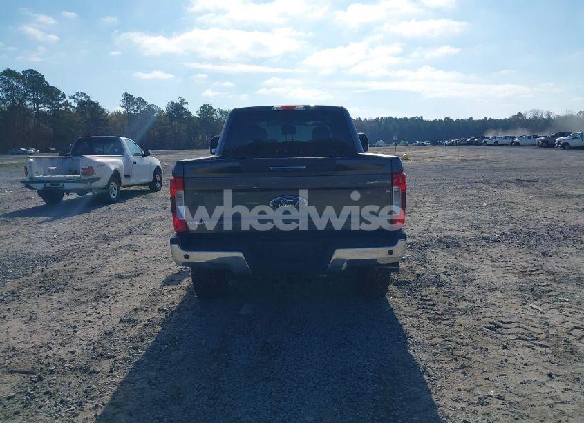 Photo 14 of 2019 Ford F-350 XLT (VIN 1FT8W3BT7KEF95056)