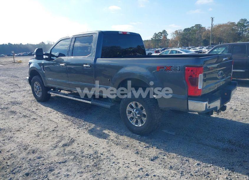 Photo 3 of 2019 Ford F-350 XLT (VIN 1FT8W3BT7KEF95056)