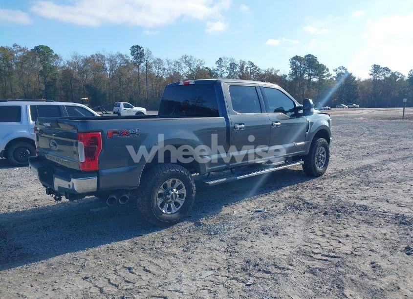 Photo 4 of 2019 Ford F-350 XLT (VIN 1FT8W3BT7KEF95056)