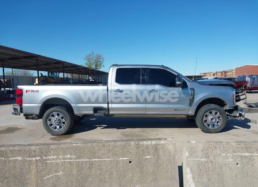 Photo 14 of 2024 Ford F-350 LARIAT (VIN 1FT8W3BT7REE76577)