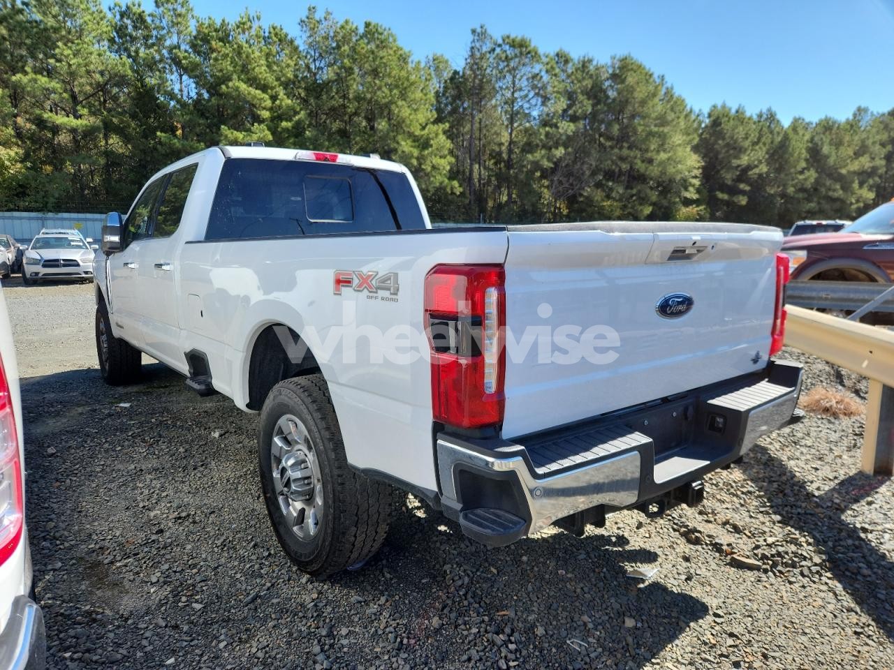Photo 2 of 2024 FORD F350 SUPER DUTY (VIN 1FT8W3BT7REE80774)