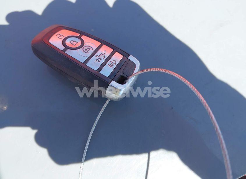 Photo 11 of 2017 Ford F-350 LARIAT (VIN 1FT8W3BT8HED92623)