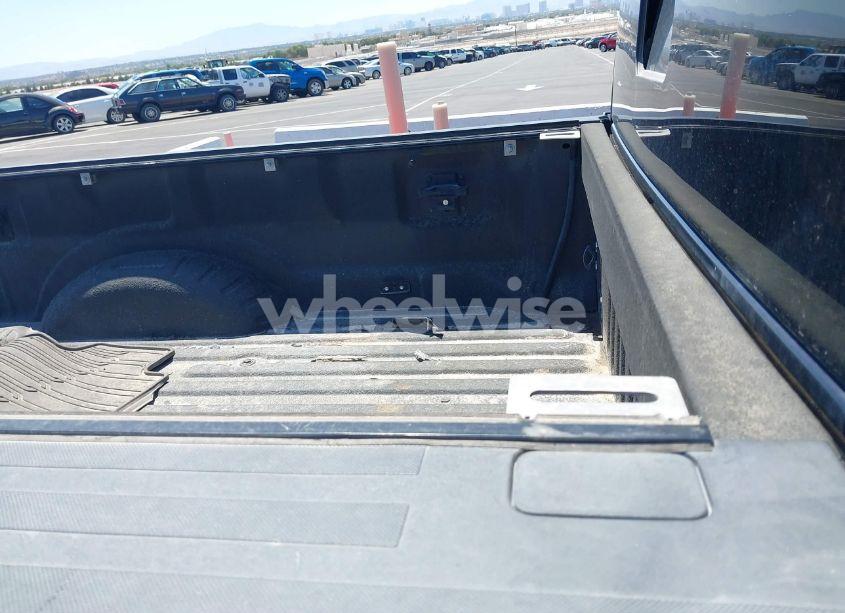 Photo 8 of 2017 Ford F-350 LARIAT (VIN 1FT8W3BT8HED92623)