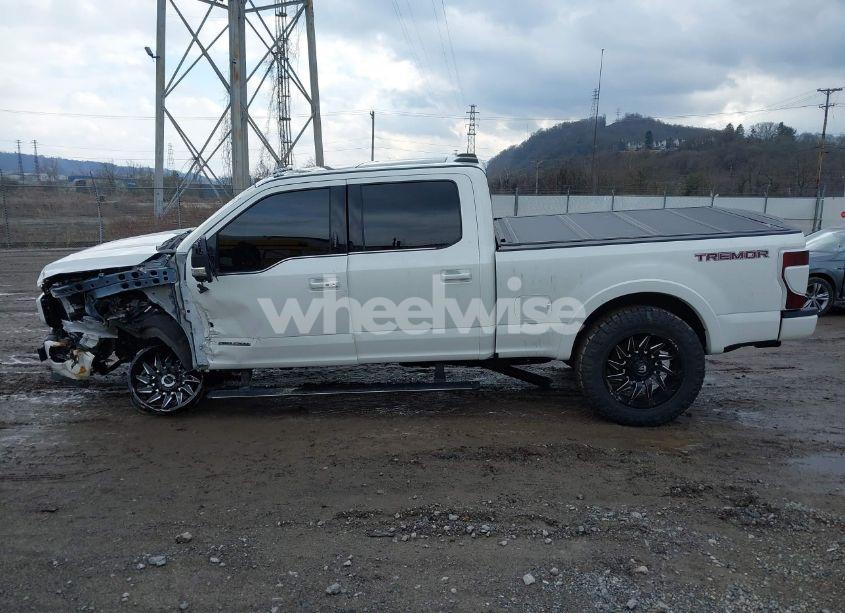 Photo 15 of 2022 Ford F-350 PLATINUM (VIN 1FT8W3BT8NEF54018)