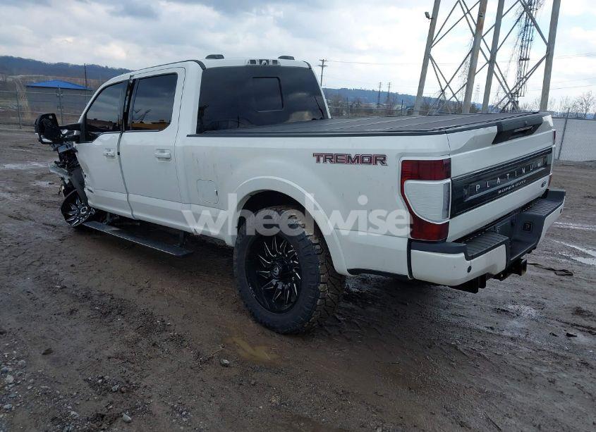 Photo 3 of 2022 Ford F-350 PLATINUM (VIN 1FT8W3BT8NEF54018)