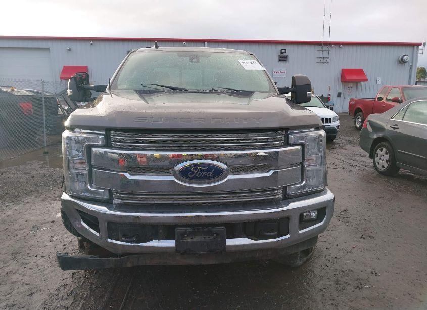 Photo 12 of 2019 Ford F-350 LARIAT (VIN 1FT8W3BT9KEG61154)