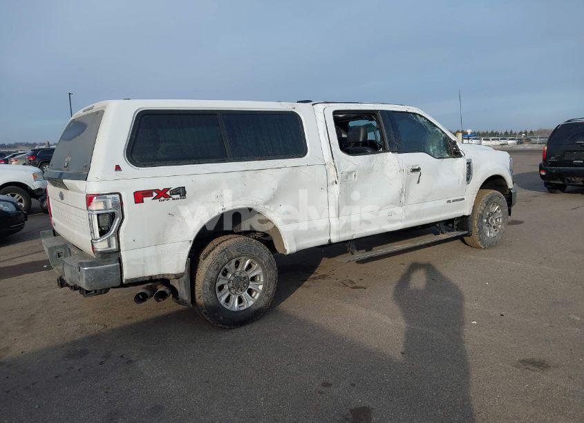 Photo 4 of 2022 Ford F-350 LARIAT (VIN 1FT8W3BT9NEE38925)