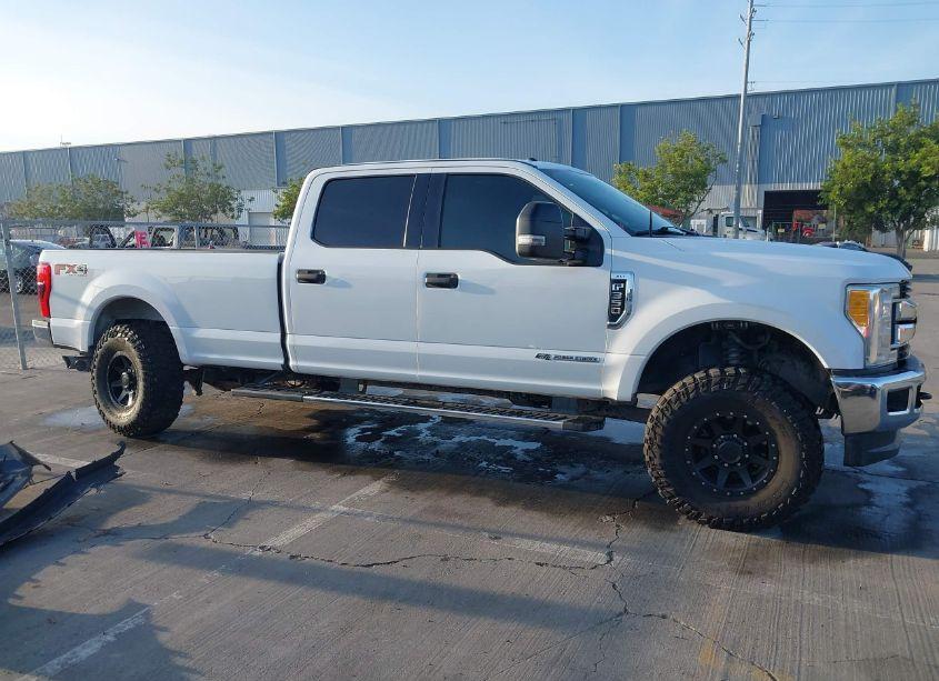 Photo 14 of 2017 Ford F-350 XLT (VIN 1FT8W3BTXHEC67171)