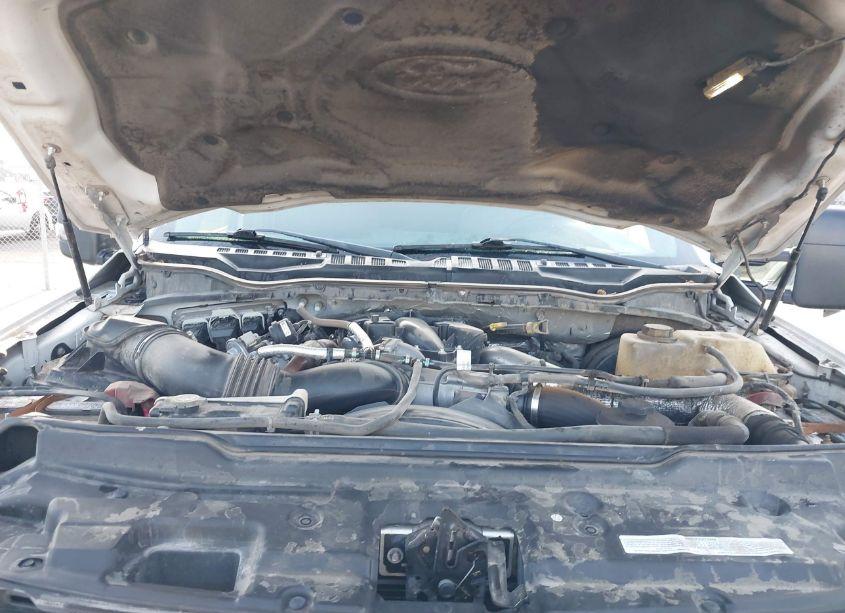 Photo 9 of 2017 Ford F-350 XLT (VIN 1FT8W3BTXHEC67171)